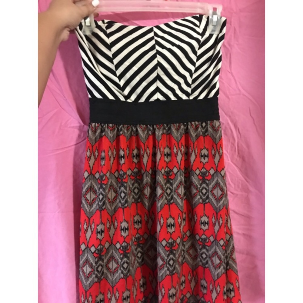🔥SALE Patterned boutique strapless dress
